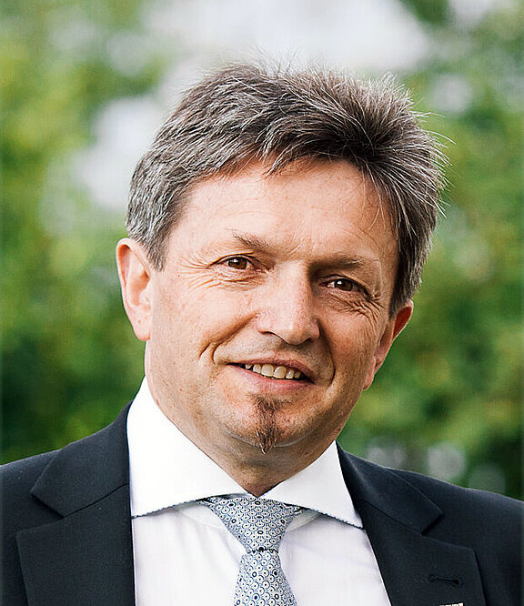 Reiter_Reinhard_2015.jpg  