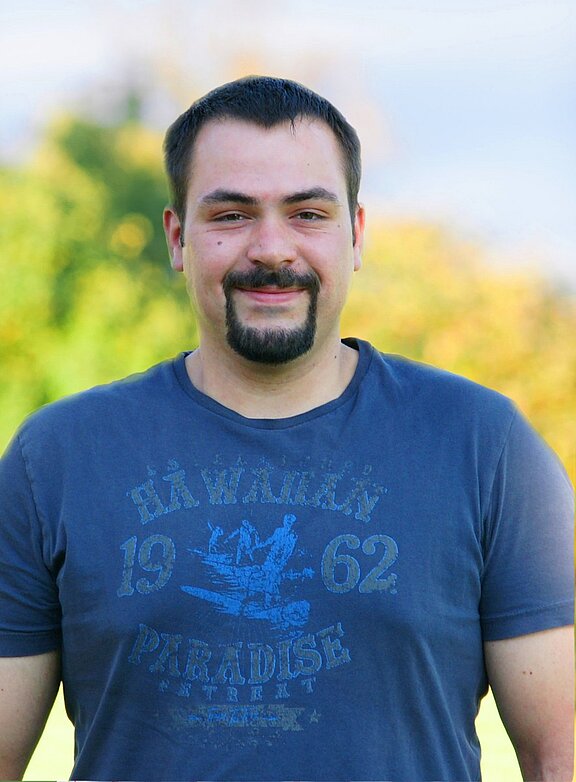 Hötzinger_Felix2_885x1200.jpg  