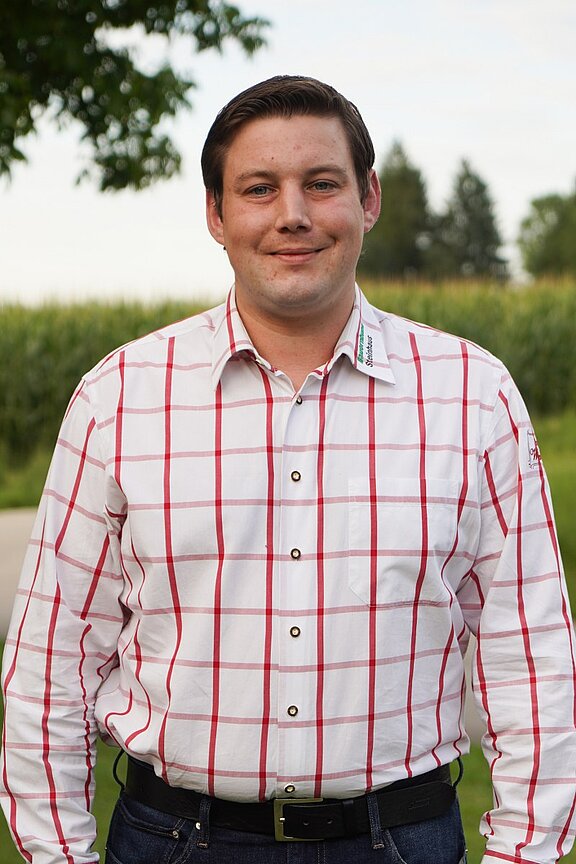 Zwidl_Robert_800x1200.jpg  