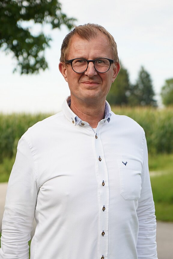 Ziegelbäck_Martin_800x1200.jpg  