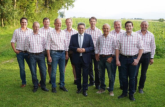 1ÖVP_Gruppenfotos-10_1600x1067.jpg  